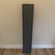 Metal Gun Cabinet with Keys