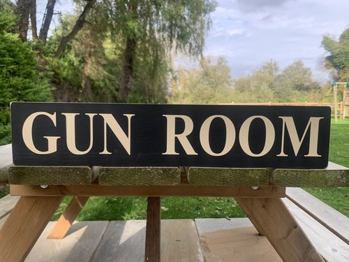 Gun room sign ammunition guns - gun,