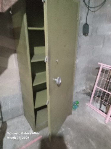 Gun safe filling - safe/filling, fire